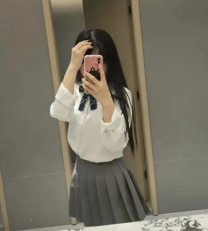 6899acf8bb891.jpg