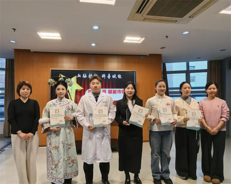 69311fa8b9377.jpg 69311fa8b9377.jpg