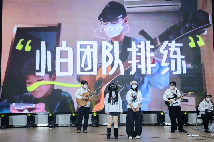 698aefbc7d396.jpg 698aefbc7d396.jpg