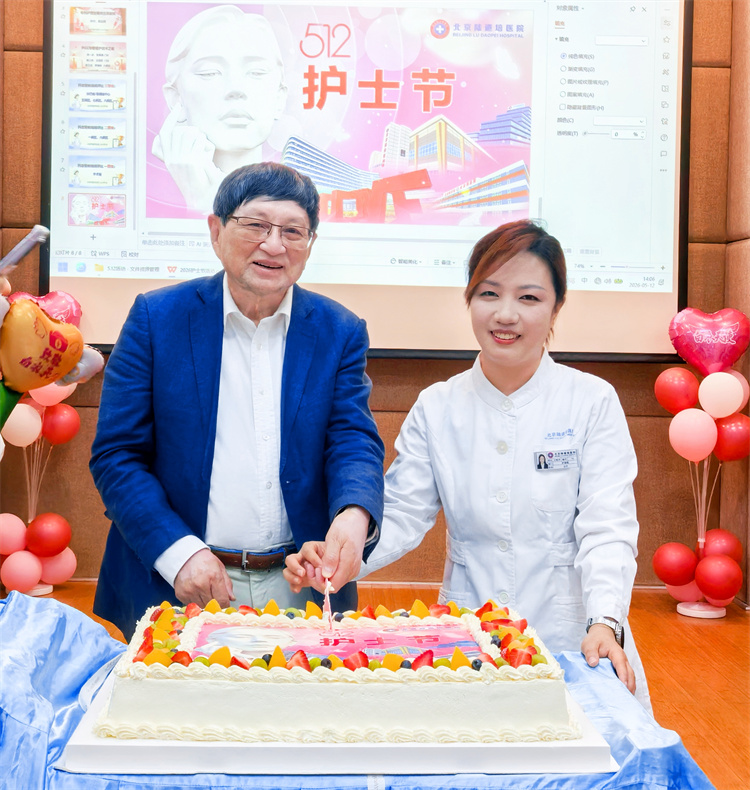 6a0433a8725d3.jpg